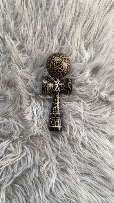 kendama nefolosita