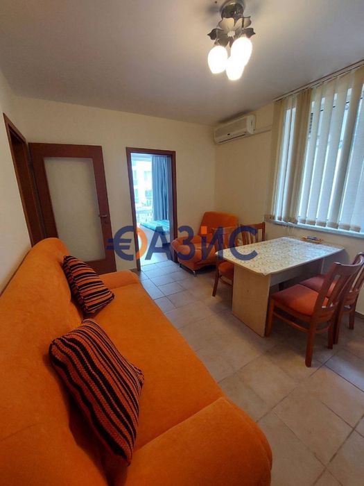 # 33455054 Трехстаен апартамент в Комплекс Краун Форт Клуб, Свети Влас