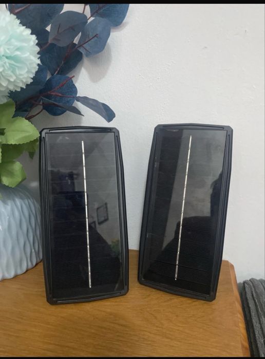 2 lumini solare de perete