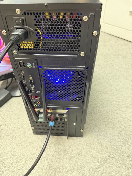 Desktop i7, 32Gb Ram, SSD 1.4 Tb
