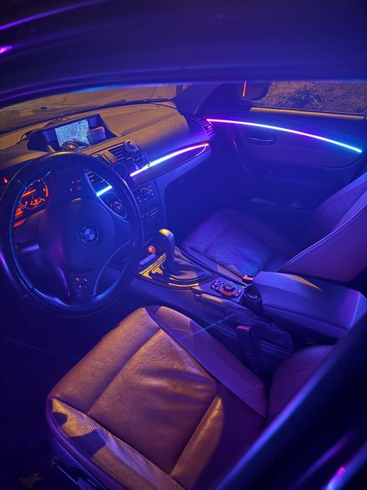 Montaj lumini ambientale auto