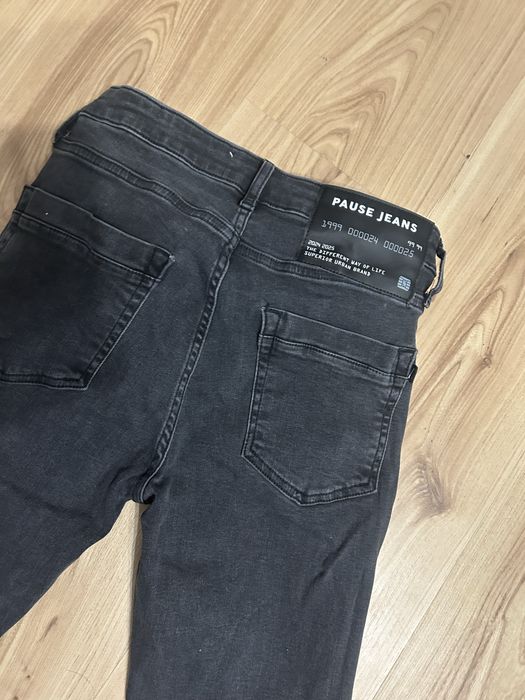 Дамски дънки и панталони