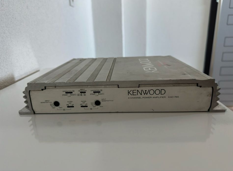 Усилвател Kenwood 745