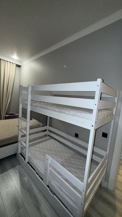 Двухэтажная кровать