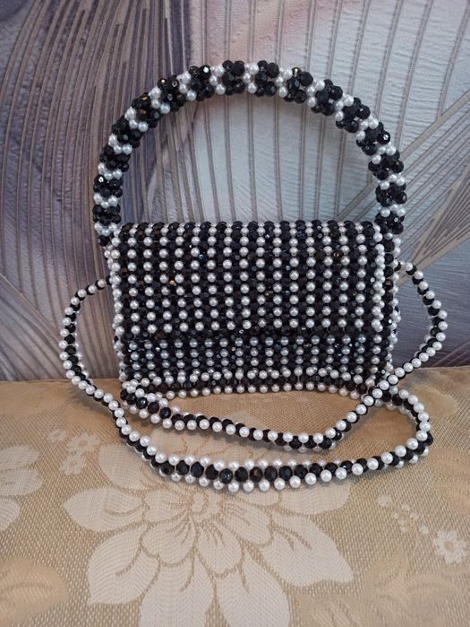 Клатч . Вместительный