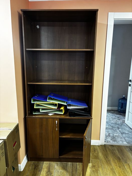 Продается офисная мебель