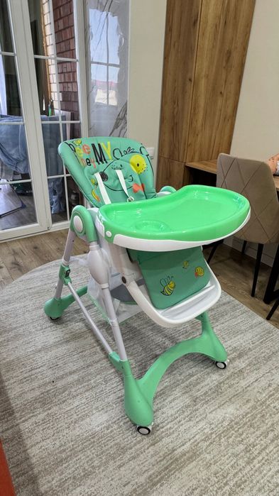 Детский стульчик для кормления