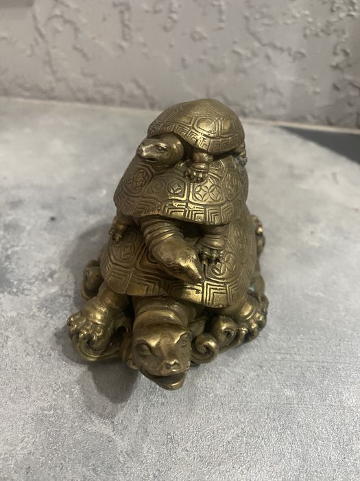 Бронзовые фигурки