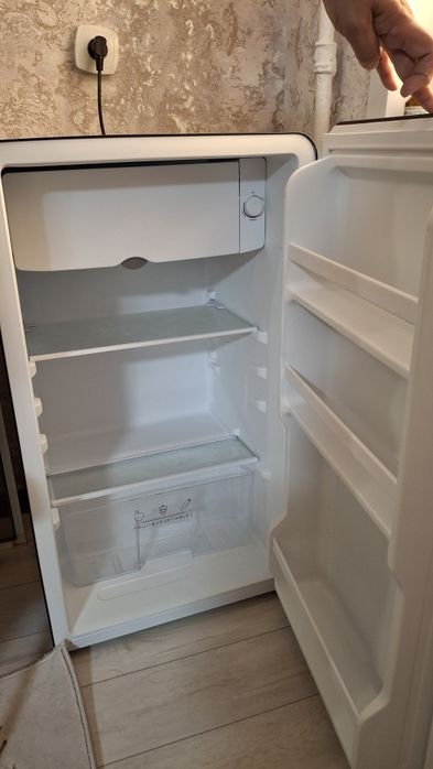 Продам новый мини холодильник