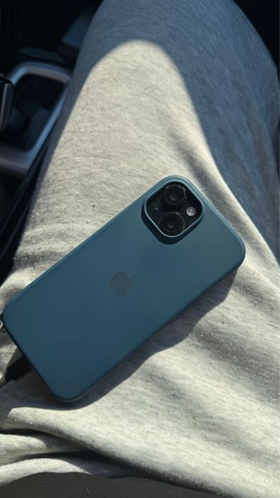 Продам IPhone 15 256GB, grey