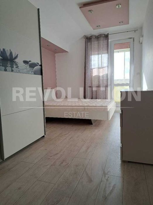 Луксозен тристаен апартамент в жк. Левски