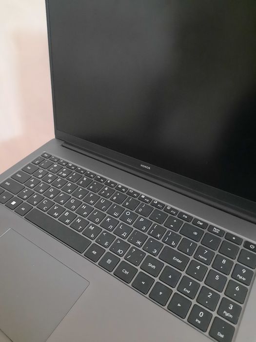 ноутбук сатылады!Honor MagicBook × 16