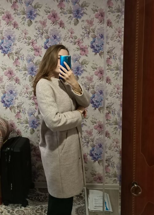Пальто бежевое б/у