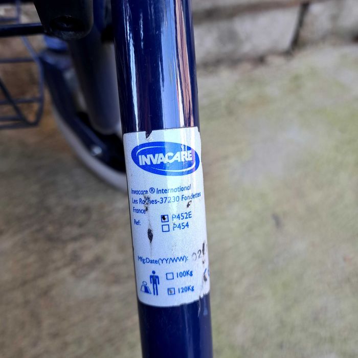 Проходилка за възрастни Ролатор