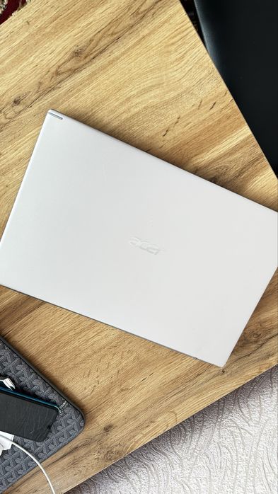 Noutbuk Acer Aspire 5