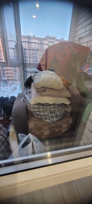 Продам диван + кресло