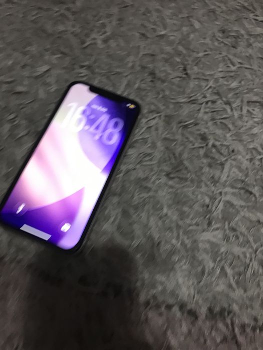 Iphone 11 128gb В много добро състояние бял!