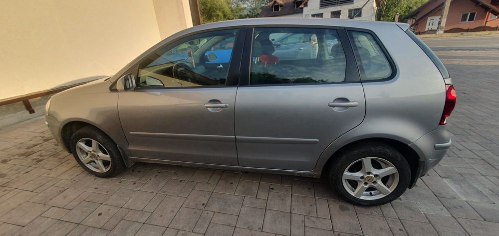 Volkswagen Polo 9N – 1.2 benzină, 2008, 166.000 km

Vând VW Polo 9N, m