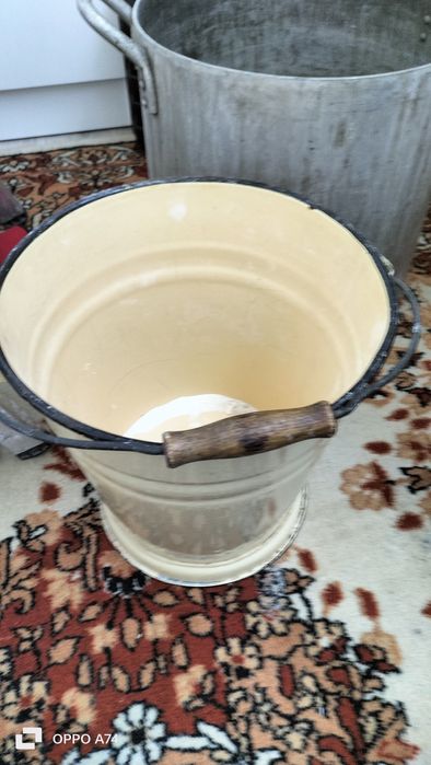 Ведро пластмассовое