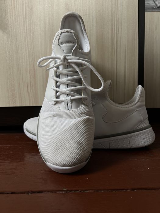 Обувки Bershka