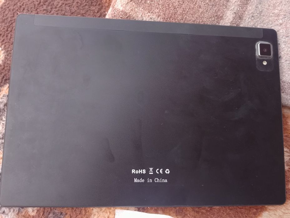 Tabletă PENTRU PIESE, defectă mufa de încărcare. Mai multe detalii în descriere.