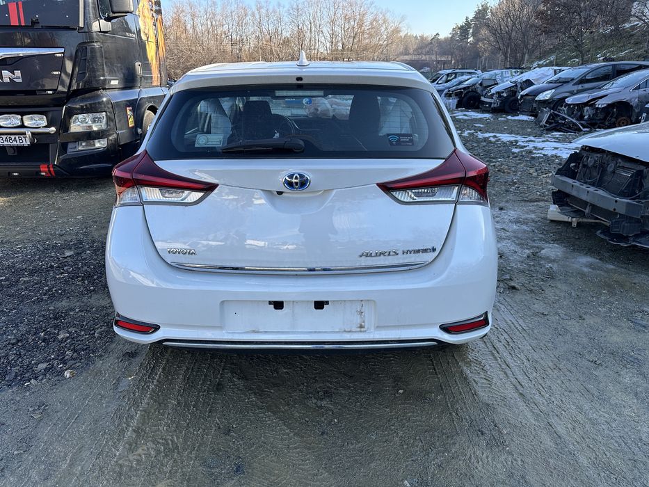 Toyota Auris Тойота Аурис 1.8 hybrid CVT 136 кс 2016г НА ЧАСТИ!