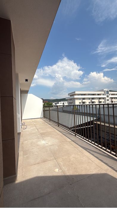 Apartament de vanzare Floresti str Eroilor