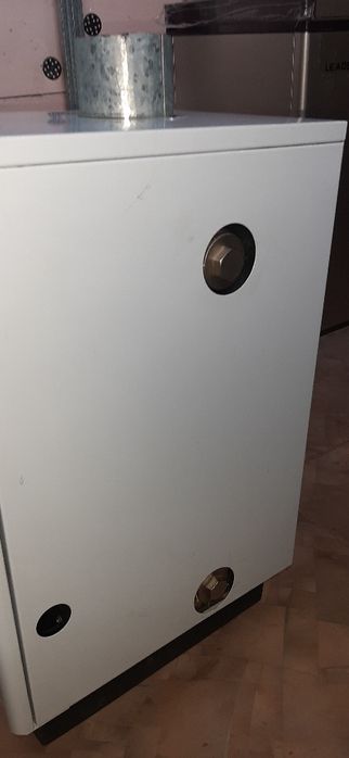 Продам печь газовую на 80м2