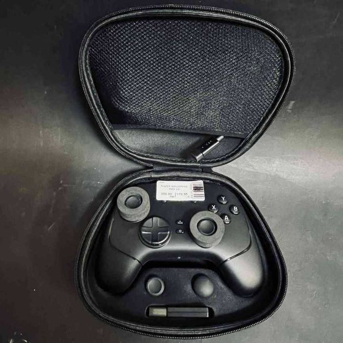 Джойстик RAZER WOLVERINE pro v3