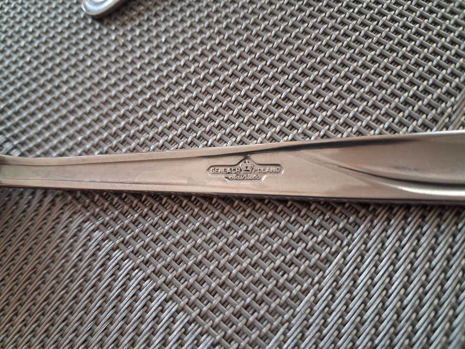 Стъклен сервиз за торта и прибори за хранене