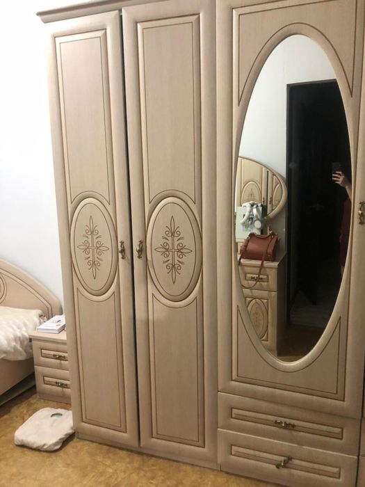 Спальный гарнитур