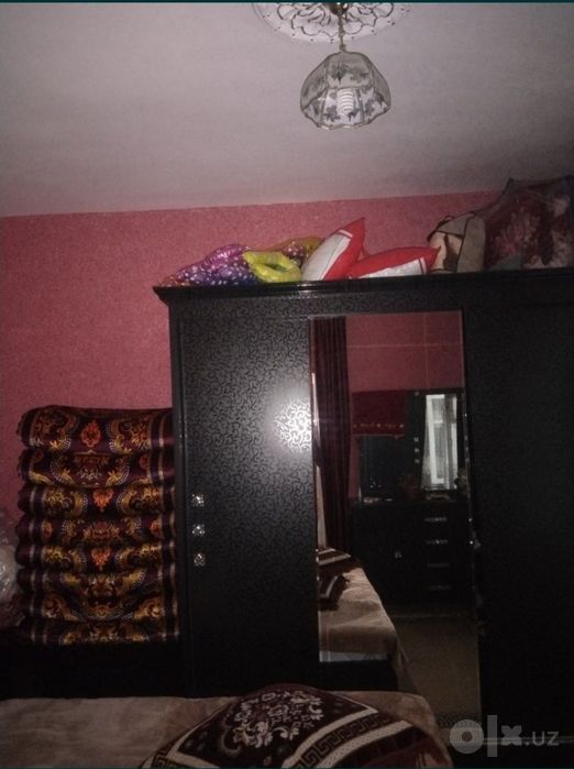 Uy sotiladi Oqqovoq 2 avtobaza