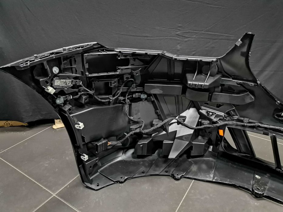 Нова Предна Броня Комплект BMW 5 i5 G60 G61 M Sport Paket Black Saphir