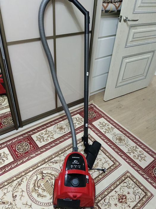 Срочно продам пылесос