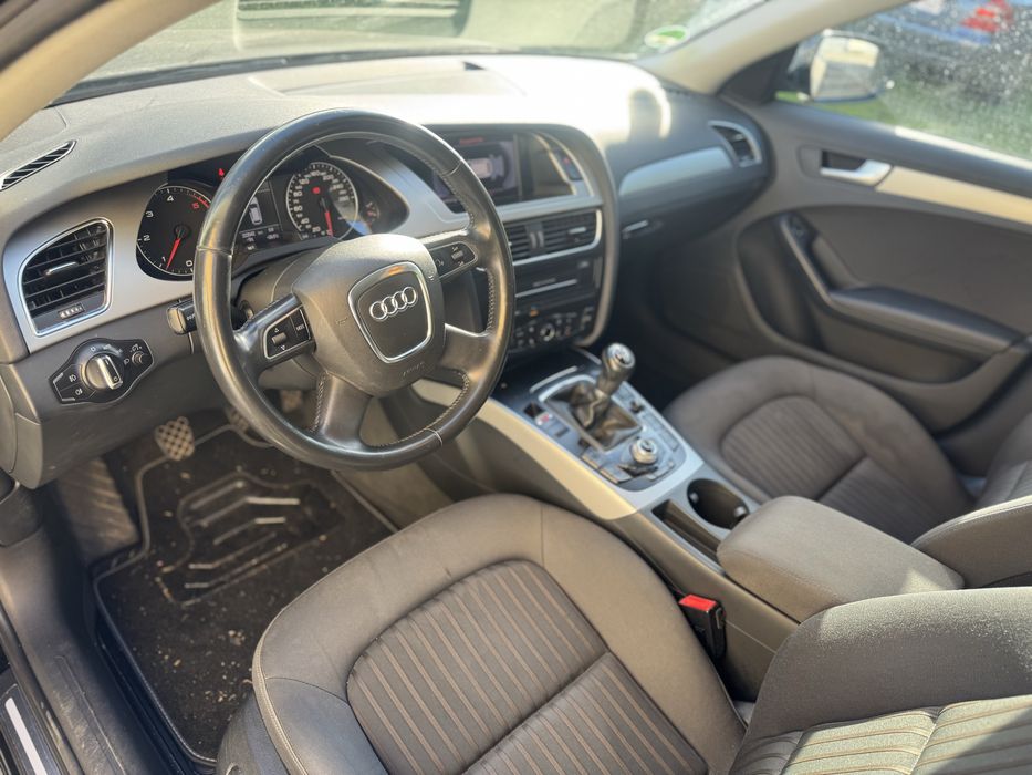 AUDI A4 Avant 2011 — imagine 3