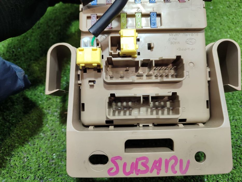 TABLOU / PANOU SIGURANTE SUBARU LEGACY SE 2.0 DIESEL 2009 COD OEM 82201AJ000 / BREAK 2009-2014