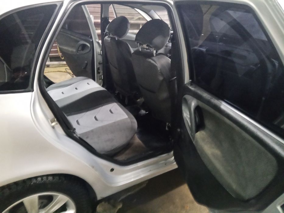 Продам Ваз калина 2011г