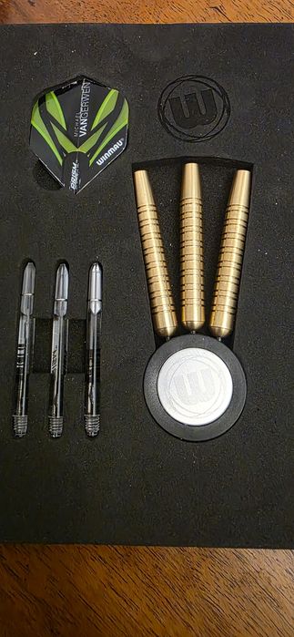 Set darts proferional brass winmau neutron 19 g