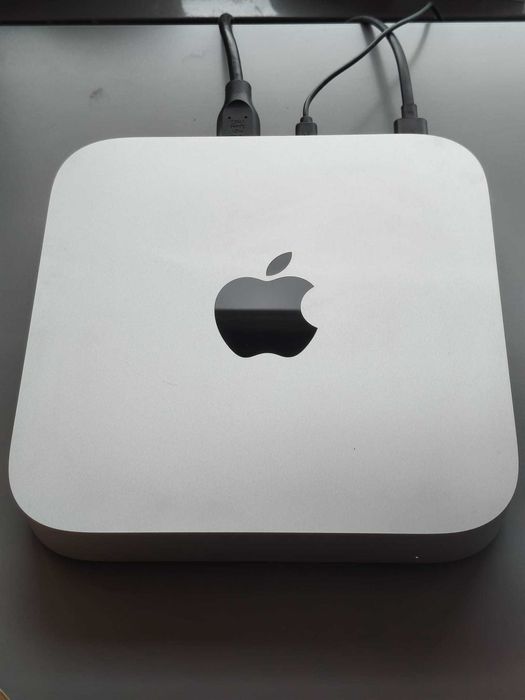 Mac mini cu Apple M2 chip 2025
