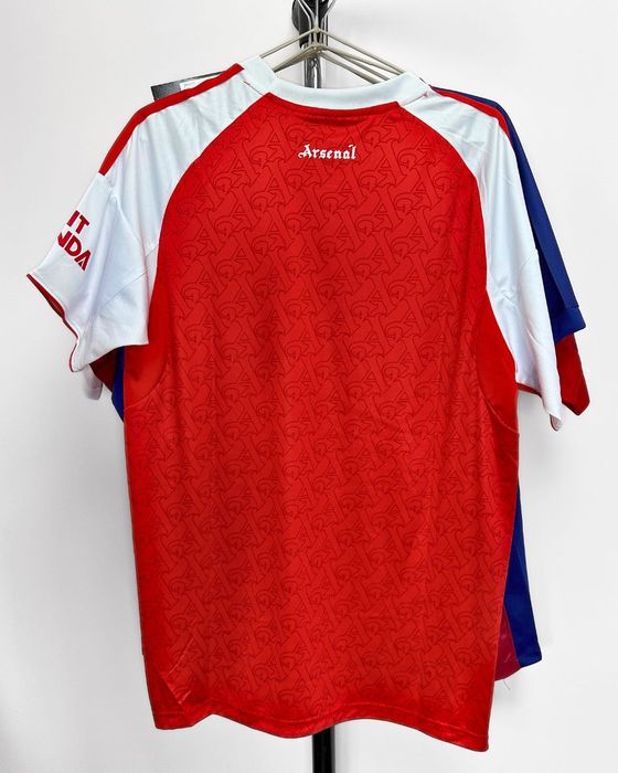 Тениска Арсенал Домакинска, Arsenal 2025/2026