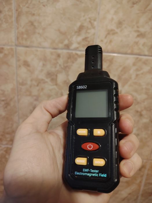 Detector unde electromagnetice EMF S8602 – Aparat măsurare radiații EMF – NOU