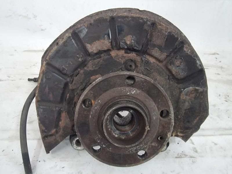 Fuzeta stanga fata Volkswagen Passat CC 2.0 tdi CBAB