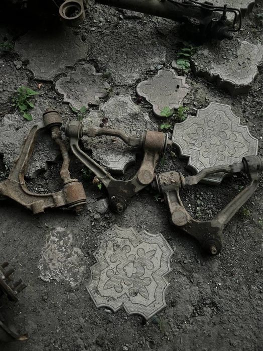 Запчасти от тойота региус, о цене договоримся