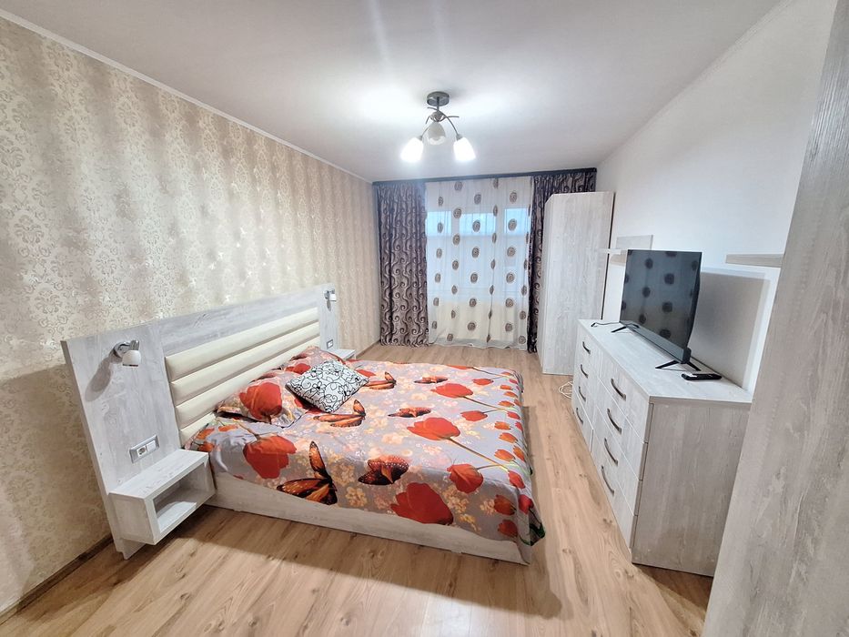 Închiriez apartament Calea Moldovei parter