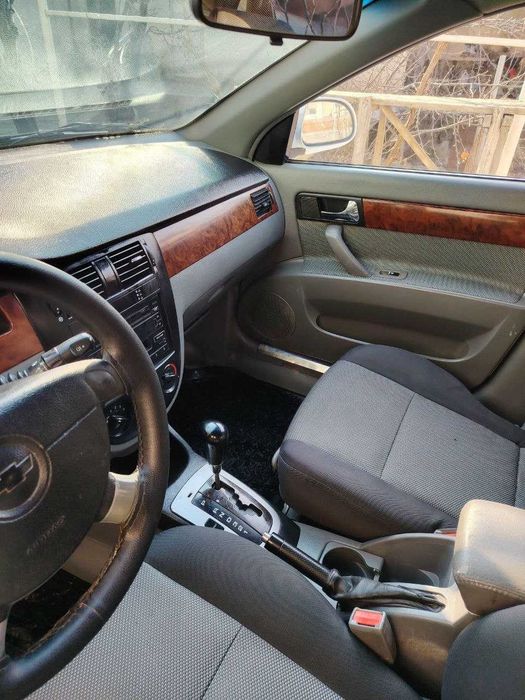 Lasetti sotiladi yili 2012