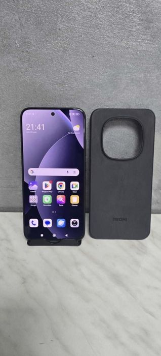 Este  ca nou  dual sim schimb.