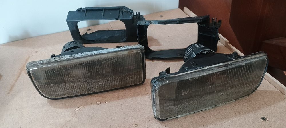 Продам туманки, ручка наружная левая , муфта-трубка печки радиатор бмв