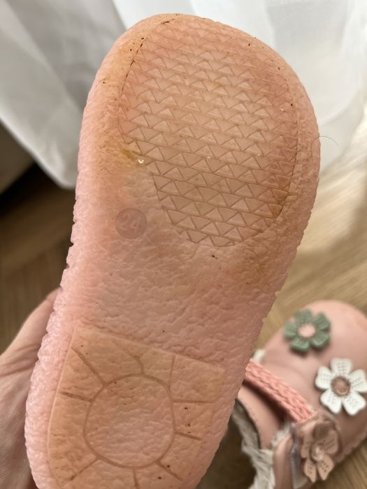 Обувь для девочки размер 24