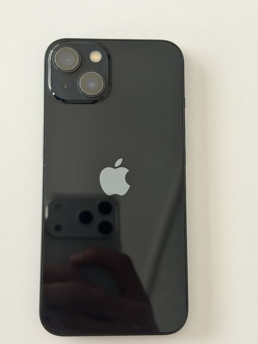 Продам айфон 13 на 128 gb
