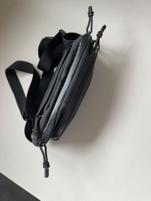 Bellroy Venture Ready Sling 2.5L, Премиум Слинг чантичка, Нова